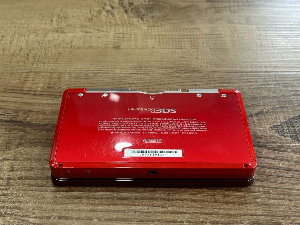 Nintendo 3DS Flame Red Bundle + 5 Games, Case, Charger, Stylus, SD Card Tested! - Picture 5 of 13